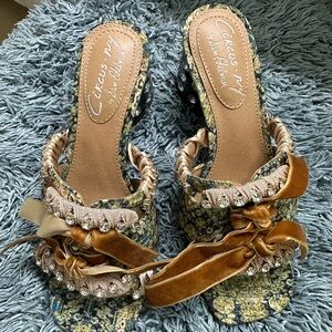 Crevo Women's Textured Mules with Bow Accent